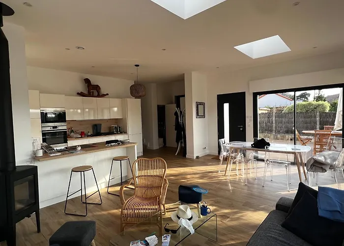 Prázdninový dům Robinia Cormier 150 M De La